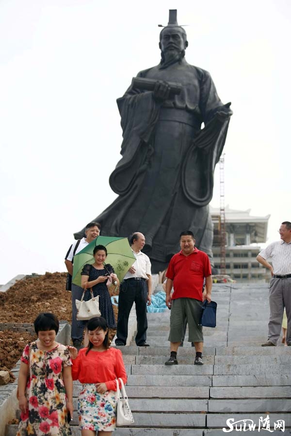 �����Ļ���԰�ӽ�����