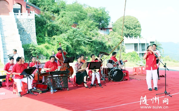 ���Ļ�����