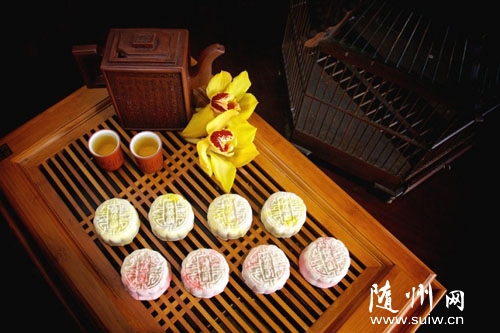 �¼����в͹���6000Ԫ����±� ��������¶��