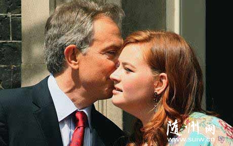 Ӣ��ǰ���಼����֮Ů������װ����(ͼ)