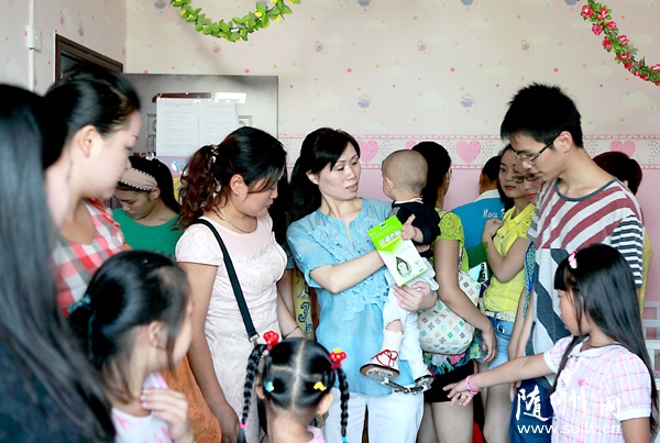 ����־Ը��ͬ�¶���չ�����