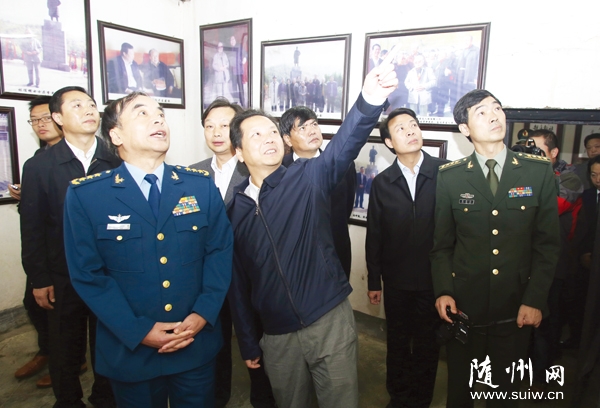 ׷˼���� Ѱ�����桪������������֮�в��