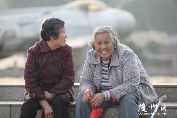 �۽�����