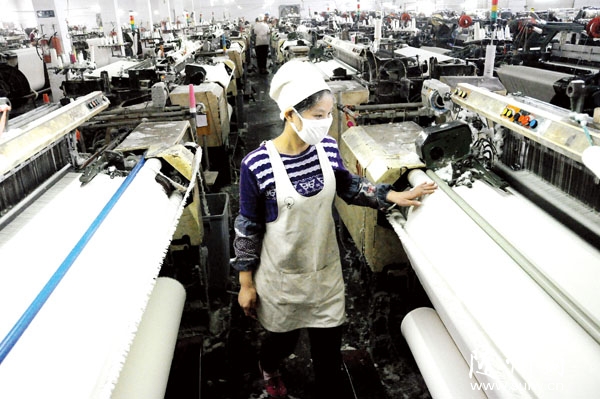 ��ɽ��ʮ�߼ҷ�֯��ҵʵ�ֲ�ֵ15��Ԫ