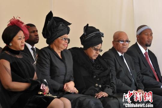 �����������������Ų�2500�� ���ˡ�ĸУ���з�