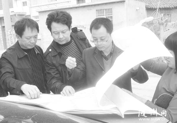 ���ݾ��ÿ����������־ֿ�չȺ��ʵ���