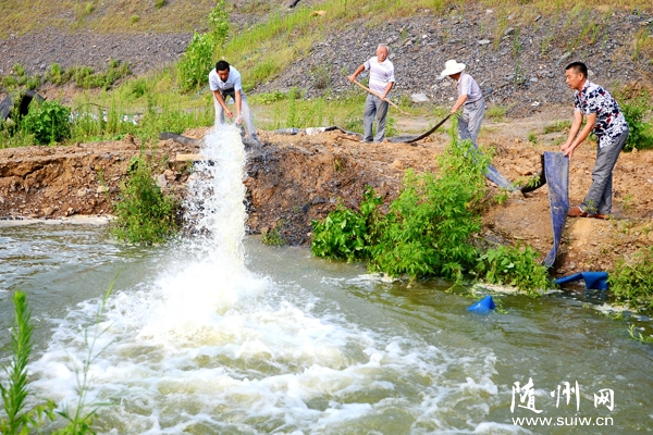 ���ػ�̶�������岻��ϴӺ�����ˮ��2����ˮ����