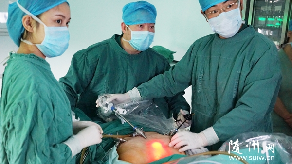 ����ҽԺ��Ժ��ΪһŮ�Ի��߽������΢����ǻ���¼�״���г�����