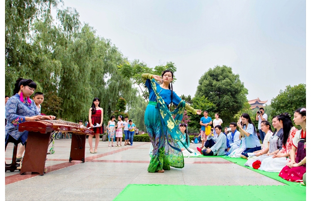 žۺĻũ԰չ紫ͳ׻