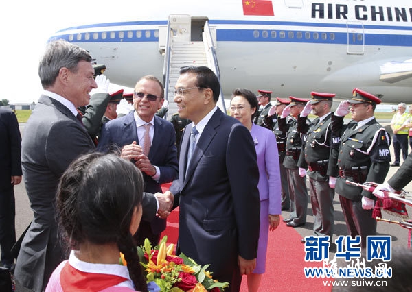 ���ǿ�ֱȳ�ϯ��ŷ�쵼�˻���