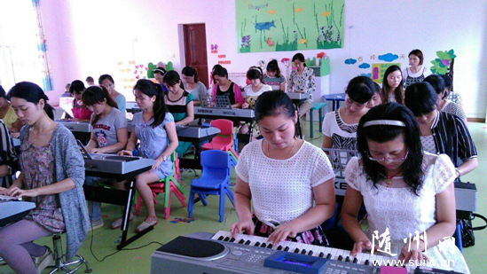 ��ɽ�������׶�԰���ڽ�ʦ��ѵ������ݱ