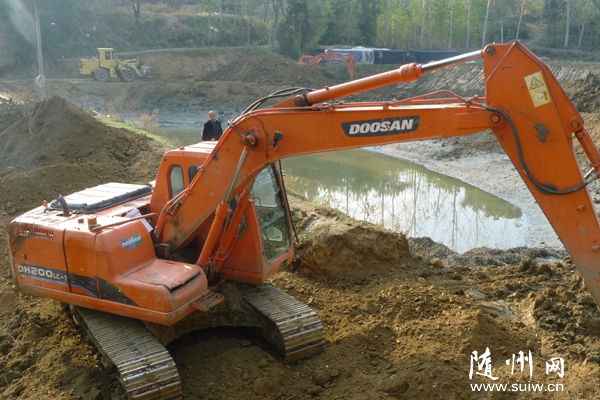 �����������֯ʵʩ2015��ũ�幫����ҵ��һ��һ�顱����������Ŀ����