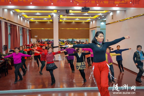 ������Ⱥ�������ݿ�չ���ڽ�������ѵ��