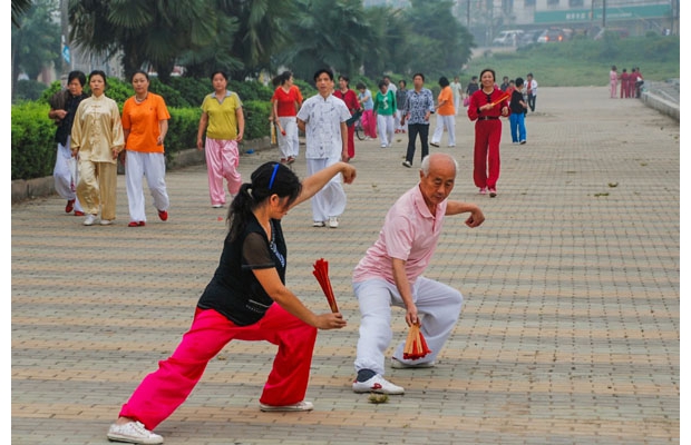 ȫ�����˶����ڸ�����Ȼ����