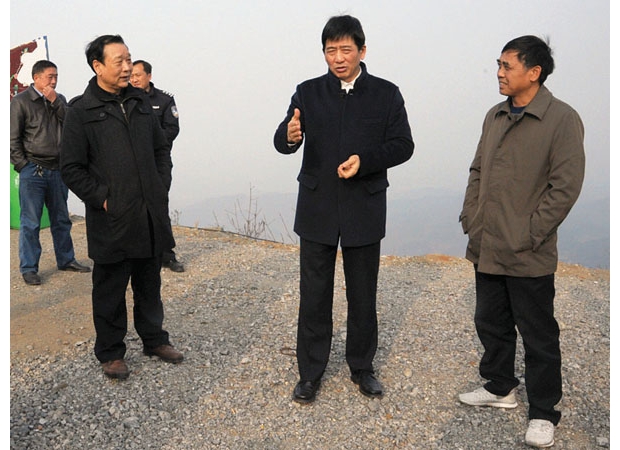 傅义到三万活动联系村--随县洪山镇望河山村