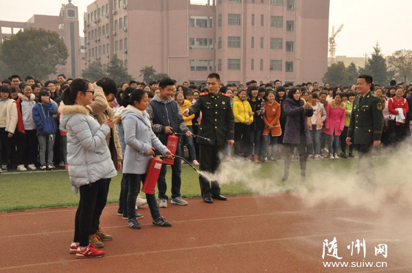 ����һ����������������֧�ӹٱ��߽�У԰��չ������ȫ����ѧ��һ�Ρ��