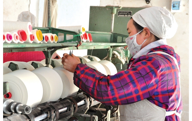 ���ظ��������ƽ�ũ�帾Ů������ѵ