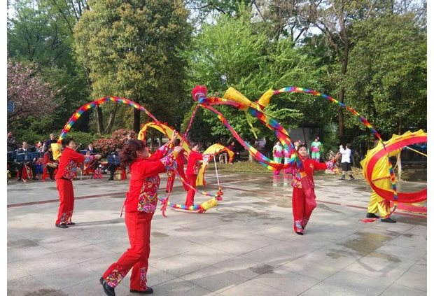 ���������ѧ��֯ѧԱ��չ�����ݳ��