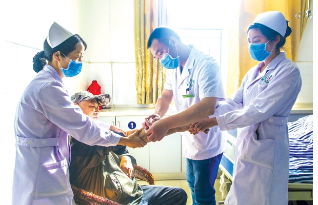 ������ҽ����̽����ͳ��ҩ�Ʒ�