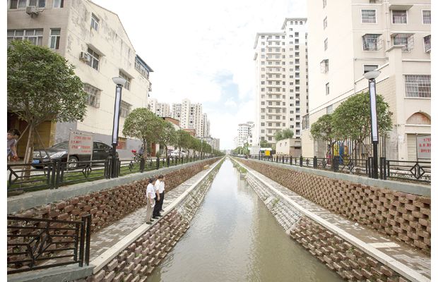 �����мӴ���кڳ�ˮ����������