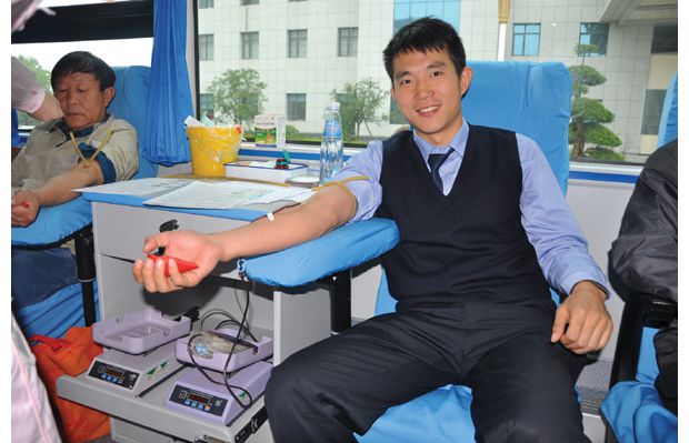 ���ع�������֯�񾯻����μ��޳���Ѫ�