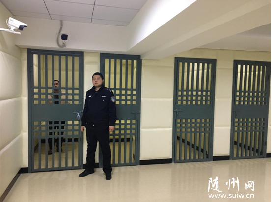 ���ط�Ժ�׸���׼���Ѻ��Ͷ��ʹ��