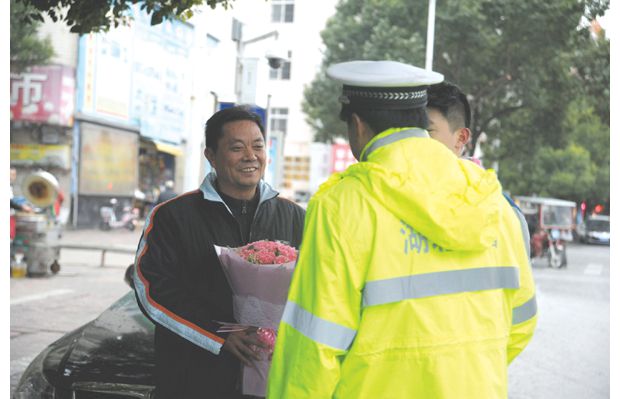 ���ݽ���֧�����Ϻ�������̨������360��Ŀ���鿪չ��������ͨ�����С�Ѱ���������ˡ� ...