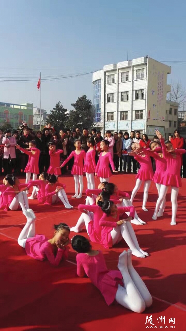 ����2016�½���չʾ�����ջ�ڻ�����Сѧ������Ļ