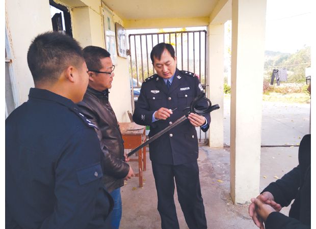 ���ɽ�羰��ʤ�������־��񾯵�Ͻ��ѧУ���а�ȫ���