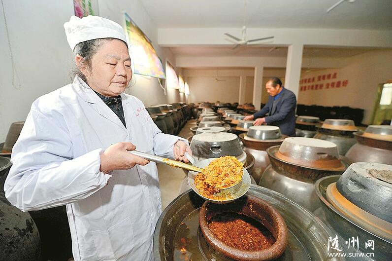 汉版 老干妈 :女子自制剁椒走红 年销售额曾近2