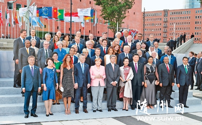 ϰ��ƽ��ϯ��ʮ�������쵼�˵�ʮ���η�Ტ������Ҫ����