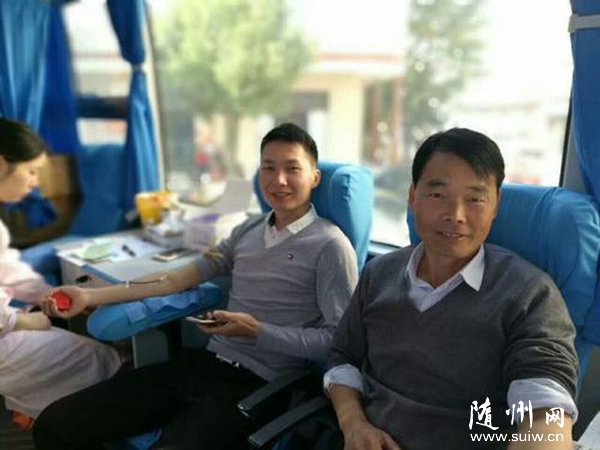 ��ˮ���������֯��չ������Ѫ�