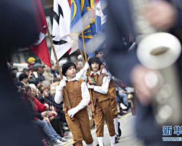 ���Ͷ���