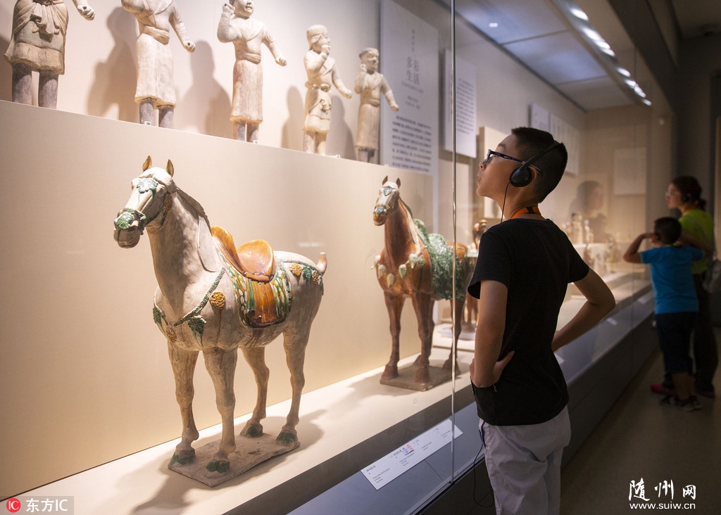 �Ͼ�С��������߽������ �롰���ұ��ء������