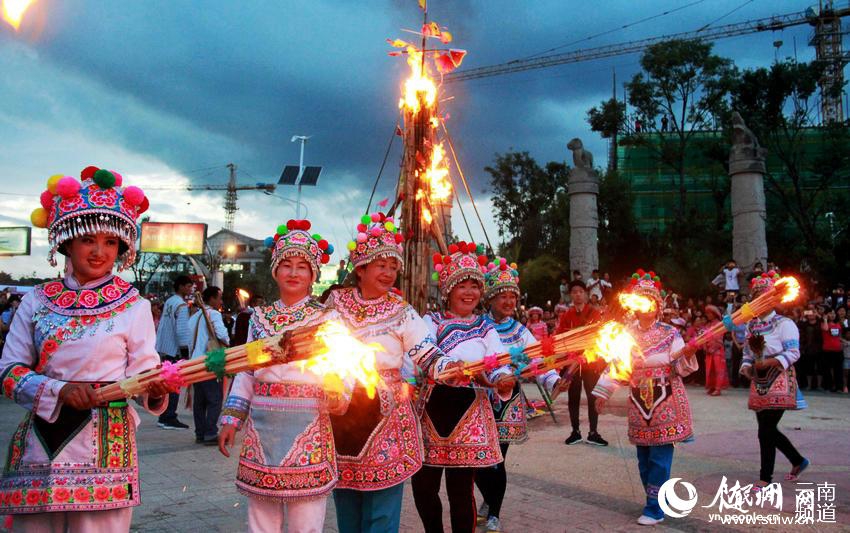 ����������娸���Ⱥ�ڻ��Ȼ�ѿ񻶽�