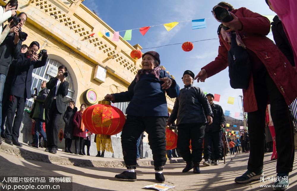 ɽ��ƽ����ɽ������ģ����