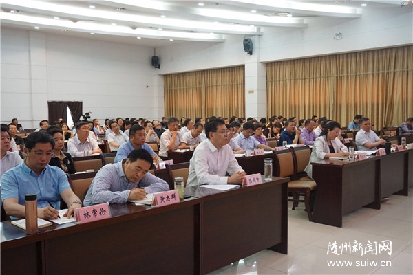 ������ί�����鼯��ѧϰ�Ļ����ź��������ǽ���