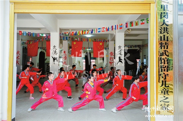 �����л����� �ذ����ض�ͯ