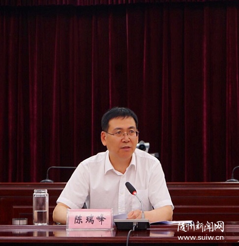 ����壺�ƶ�ȫ������ε������չ����Ӫ���������������̬