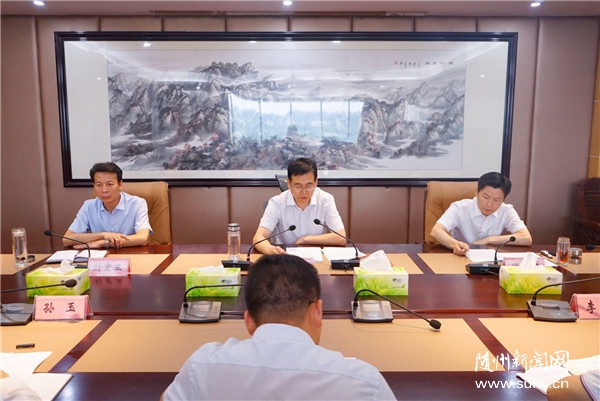 �������������ɲ������ƶ����ݸ�������չ�е�����Ϊ������ҵ