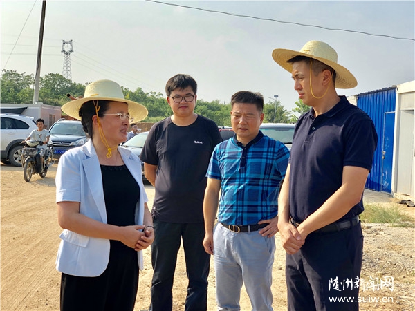 �����죺���Ͼ���������ˮ �ƽ��ӵ��ۺ�����