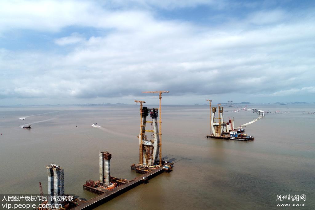 �㽭��ɽ������ѽڽ��Ź��˰��׸߿ս���æ