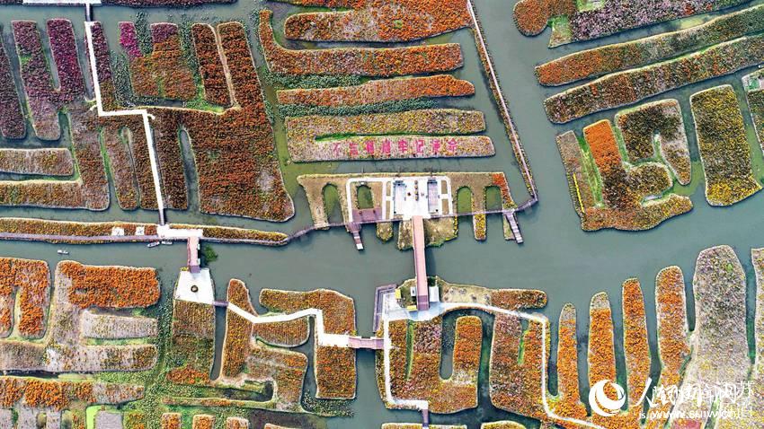 ���Ľ����˻�ǧ�⾰������Ķ�ջ�����Ȼ��ɫ��