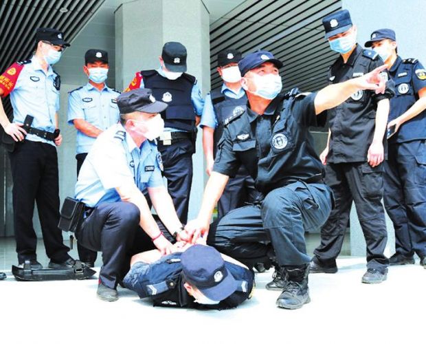 �����й����ֿ�չ���ִ�ͻ����