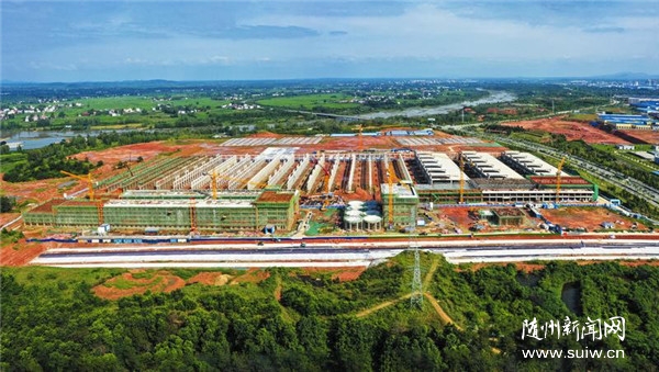 �ƺ�¥��ҵ���ݹ�˾��Ǩ������Ŀ��չ˳��