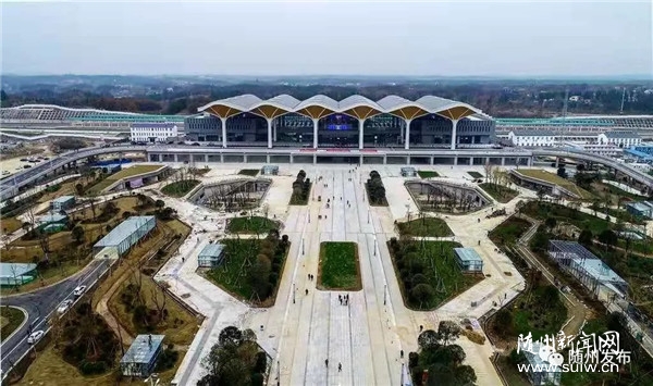 ����--�������˸����г����쿪��