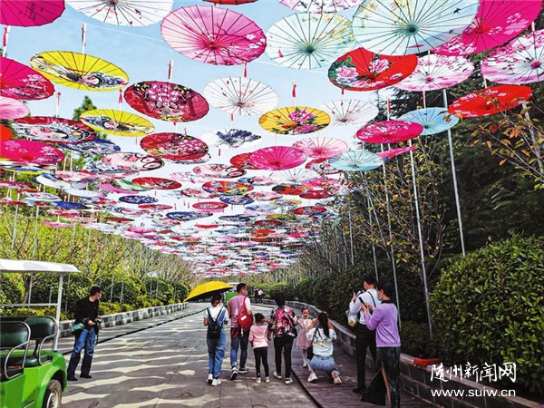 ˫������ӭ���������ȳ�