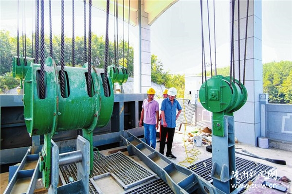 ���ط⽭ˮ����կ��������ڱ�վ����ʩ���ֳ�