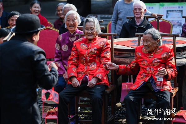 ������ӭ����