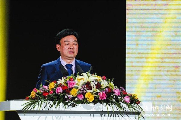 ����ҵ�ҹ��»᡿������:���Ĳ���Ϊ����ũ��У�������˶��